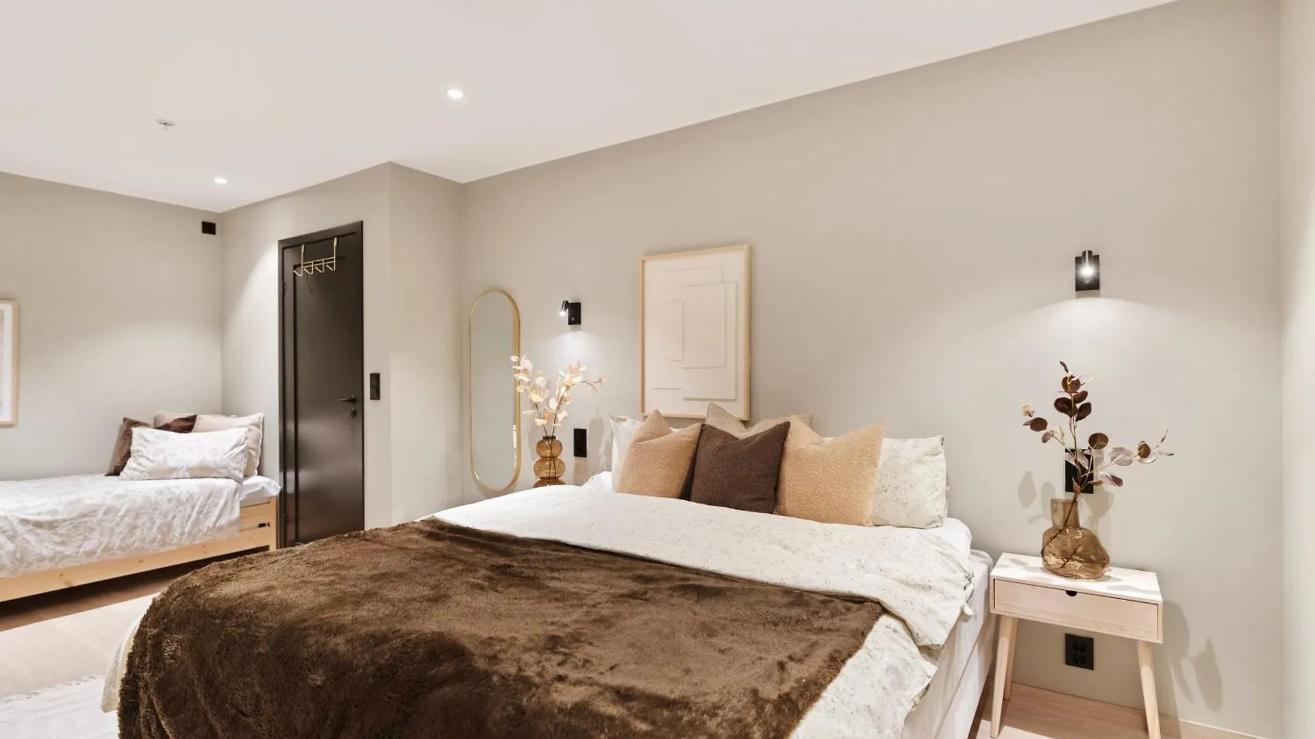 Luxurious Villa In The Heart Of Bergen With Private Parking 0*,